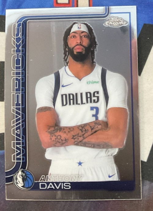 2025-26 Topps Chrome Basketball #96 Anthony Davis Variation CHECK PICS (BK)