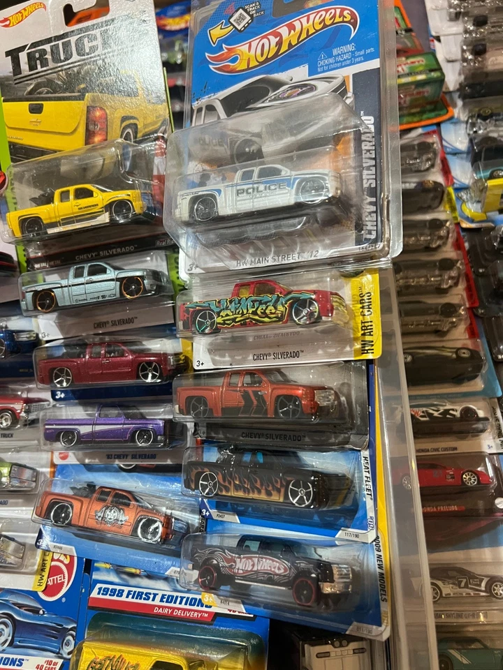 Hot Wheels 18 Chevy Silverdo, 2 Ford F150 Lot Huge VHTF! - Image 4 of 4
