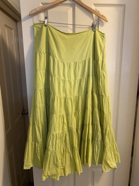 PINGPONG Size 14 Lime Green Crinkle 6 Tiered Flared Midi Skirt with Side Zip