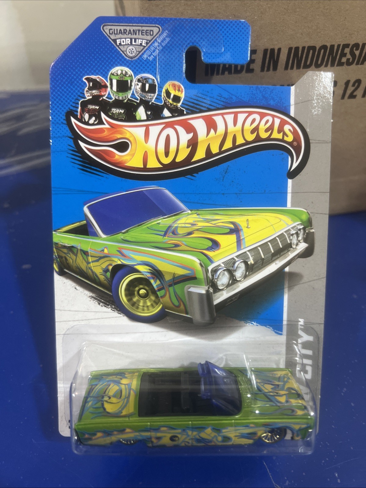 Hot Wheels Treasure Hunt TH - 1964 LINCOLN CONTINENTAL - 2013 HW City #36