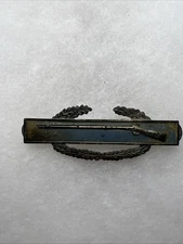 1960s US Army Combat Infantry Badge CIB Worn (DD246
