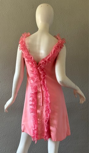 Vintage 60s Pink TWIGGY Ruffle Go-Go MOD Mini Party Dress XS/S, $84 - Photo 11