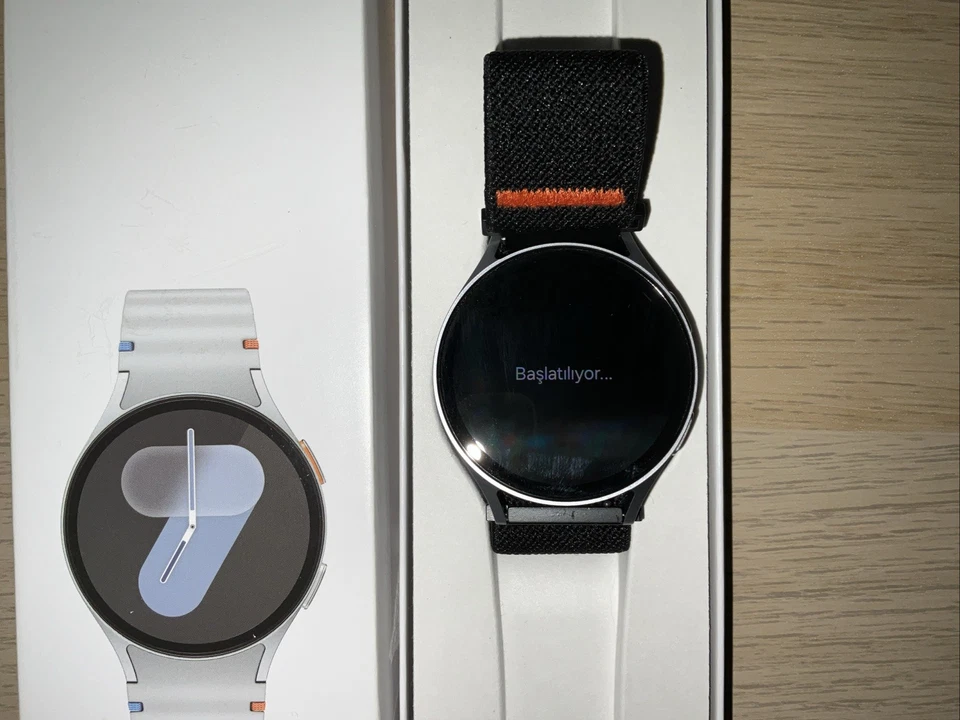 Samsung Galaxy Watch 7 - Wi-Fi + Bluetooth + LTE - 44mm - SM-L310 FOR PARTS - Image 2 of 4