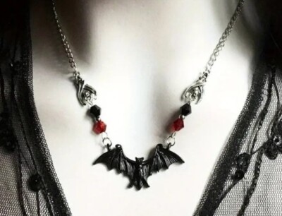 Stunning Gothic Vampire Bat Necklace Red  And Black Crystals Goth Halloween 882