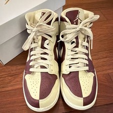 Jordan Air Jordan 1 Mid SE Split Beach Cherry...
