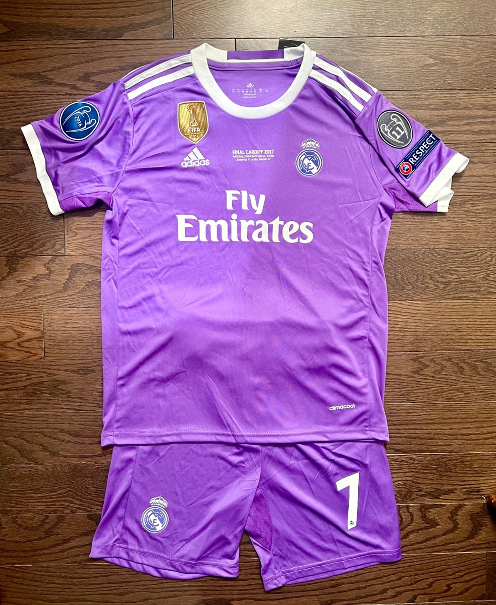 Kids Ronaldo Real Madrid 2016/17 Soccer Jersey - Size Medium 7-8