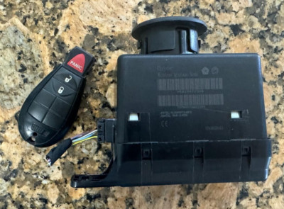 P68284720AB Dodge / Chrysler / Jeep WIRELESS IGNITION NODE RECEIVER + 1 KEY OEM 