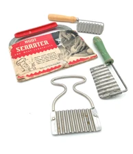 Huot Serrated Vegetable Chopper in box plus 3 bonus choppers Vintage