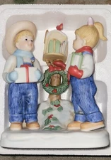 HOME INTERIORS 2004 Denim Days SHARING THE JOY OF CHRISTMAS 57064-04 Figurine N