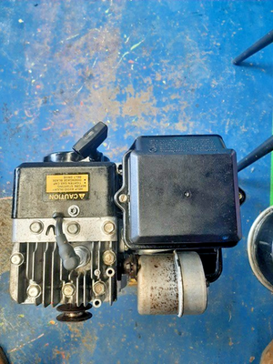 1999 Briggs & Stratton 3.5 HP Horizonal 5/8 Shaft 4 Stroke