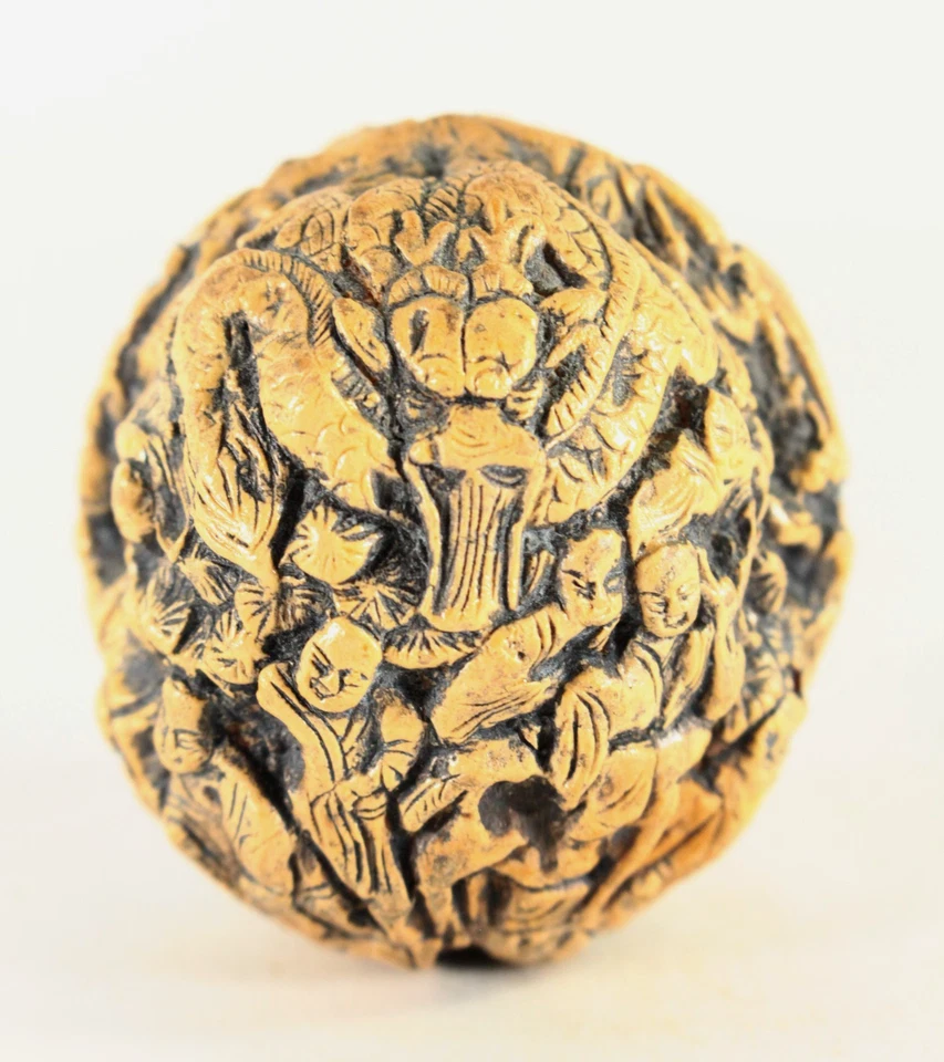 = Винтажный японский лот из двух резных миниатюр из грецкого ореха, одна керамическая и одна натуральная - Изображение 2 из 4