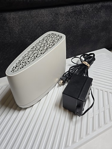 Vivint SM2-2W10 Smart Drive 4-Channel  1 TB Wireless DVR + AC Power Cable