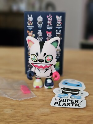 Superplastic Janky Series 4 Electrokitty 3.5 vinyl figure