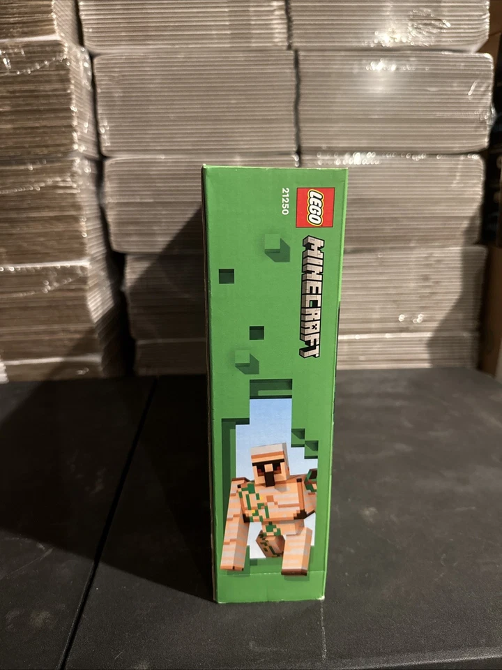 LEGO 21250 Minecraft The Iron Golem Fortress Brand New Sealed Box Free Shipping - Image 3 of 4