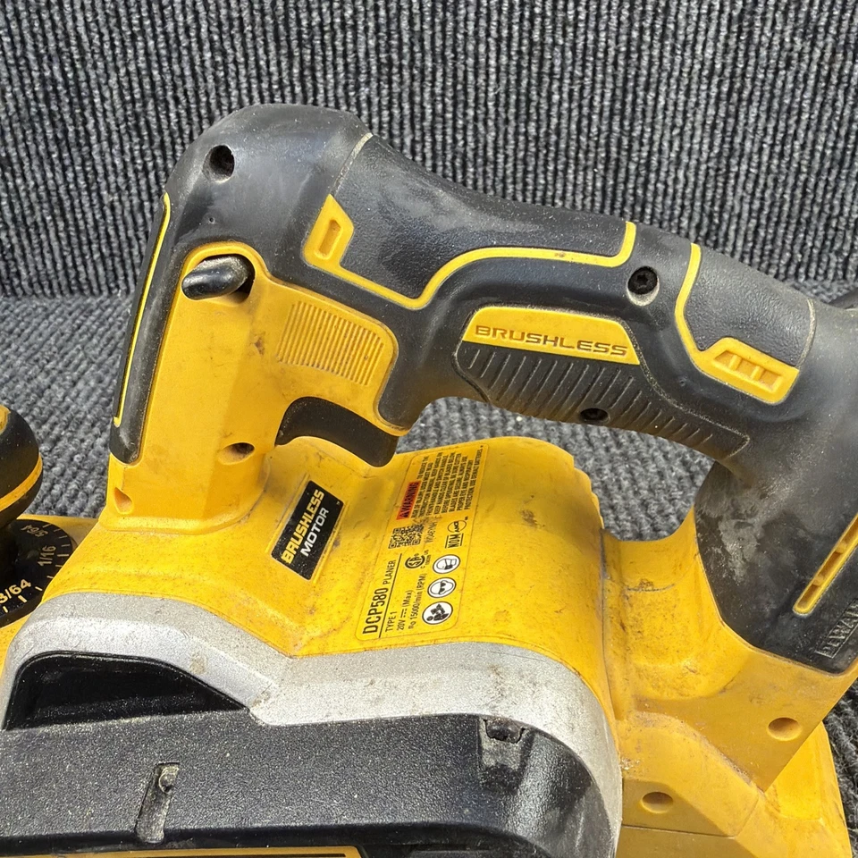 DEWALT DCP580 Cordless 20V MAX XR Planer (Tool Only)   - Image 3 of 4