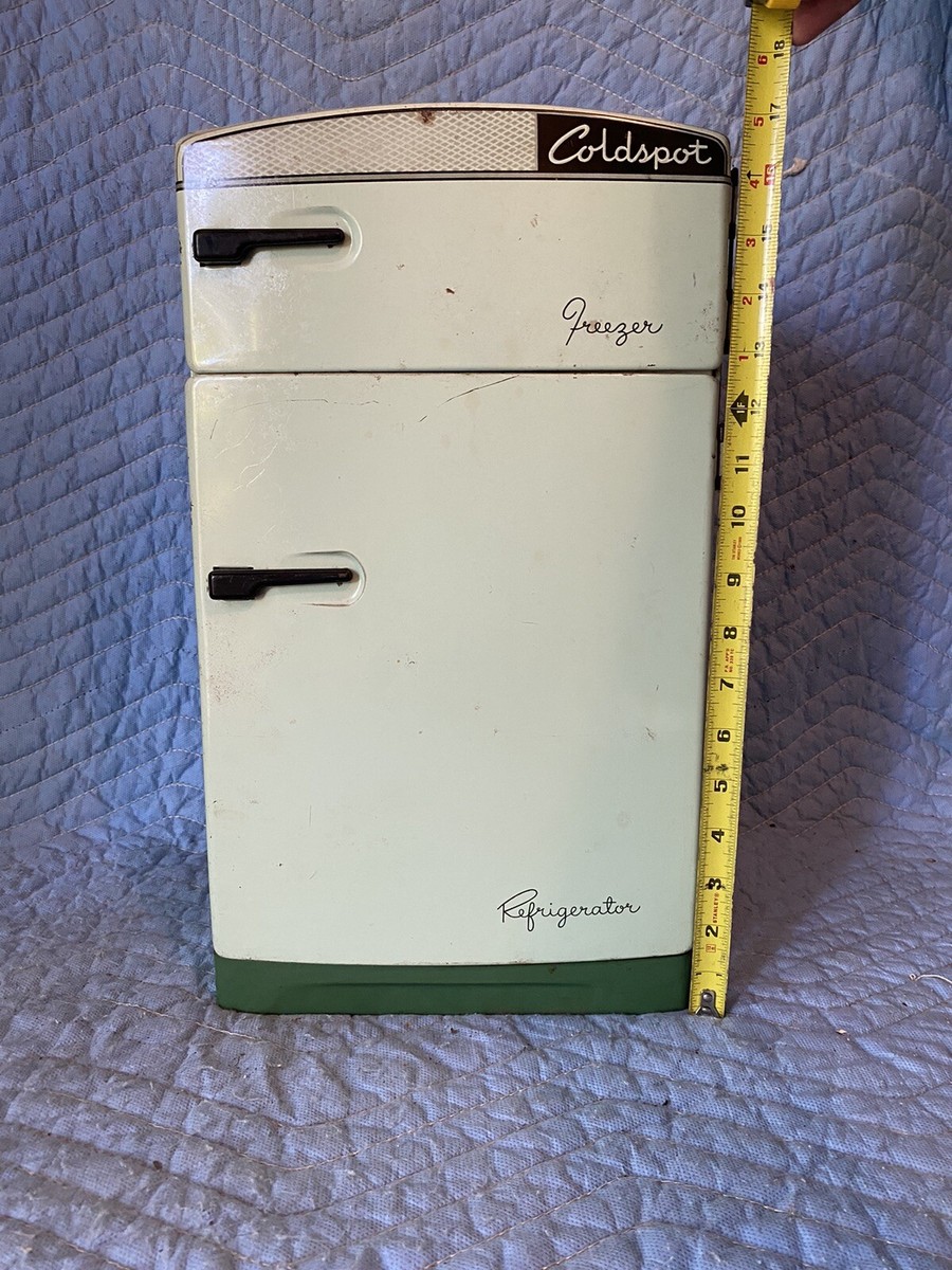 Wolverine Coldspot Refrigerator Vintage Tin Litho Large 17” | eBay