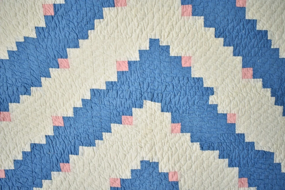 GRAPHIC Vintage 30's Barn Raising Log Cabin Antique Crib Quilt ~MINIATURE SCALE! - Image 3 of 4