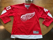 Detroit Red Wings Henrik Zetterberg #40 Reebok Jersey Size Large NHL Red