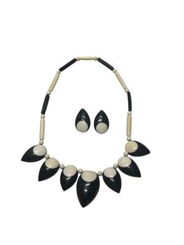 Art Deco Galalith Carved Teardrop Bib Inlay Modernist NECKLACE & Earrings - 第 1/12 張圖片