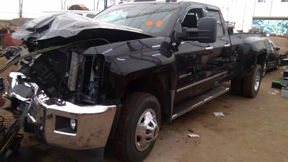 (LOCAL PICKUP ONLY) Rear Bumper Step DRW Chrome Bumper Fits 15-19 SIERRA 3500 PI Foto 3 de 4