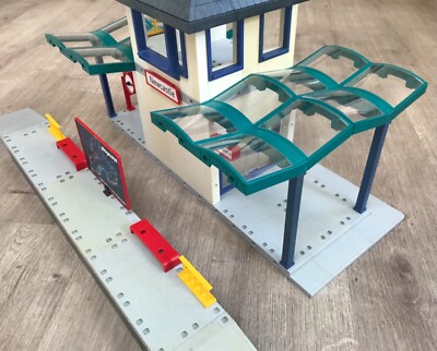 Playmobil 4302 Train Station + Instructions Newcastle Unboxed not