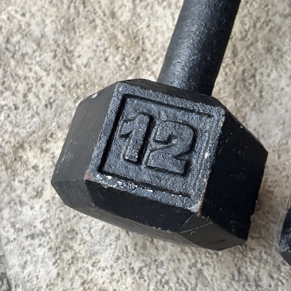 Hex VINTAGE YORK BARBELL DUMBBELLS Iron  PAIR OF 12 LB - Image 3 of 4