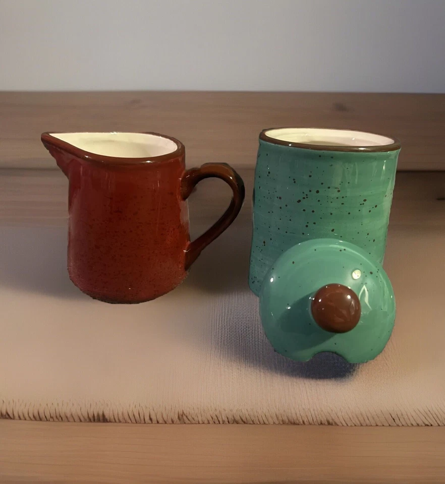 Gibson Cerámica Tapa Azúcar y Crema Set Verde Azulado y Vino Tinto Color Lindo y Nuevo! Foto 2 de 4