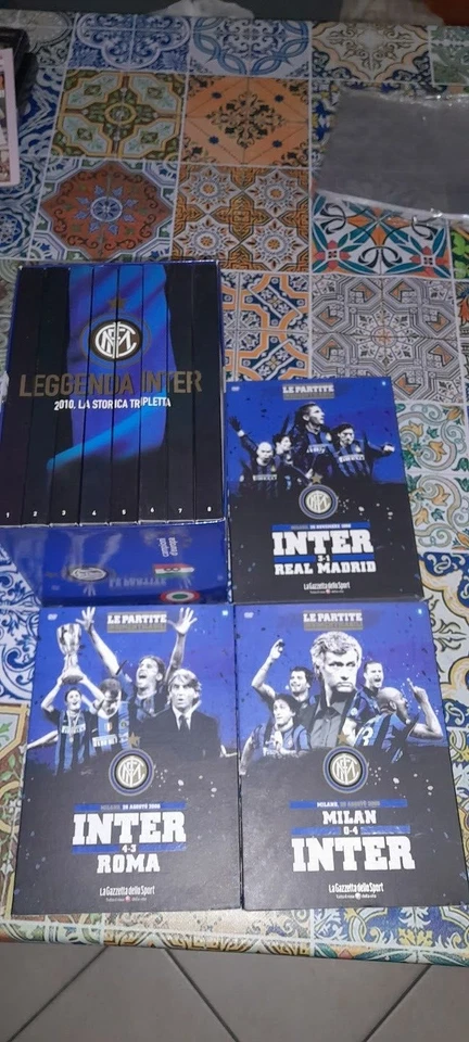 BOX+8 dvd nuovi+cover LEGGENDA INTER 2010 TRIPLETE+3 DVD MILAN/ROMA/REAL MADRID - Immagine 2 di 4
