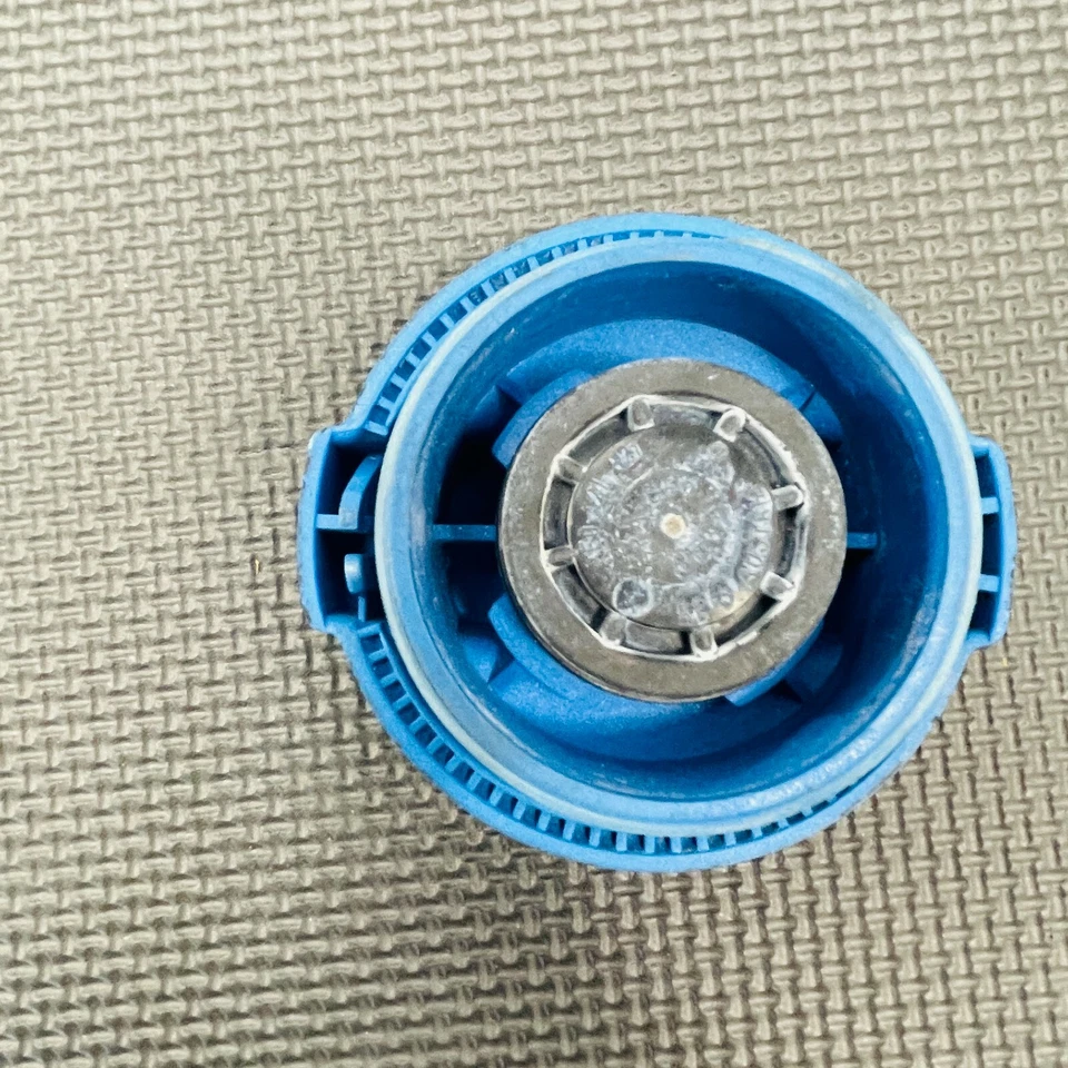 05-11 Audi A6 Quattro Engine Coolant Reservoir Tank Cap OEM - Image 2 of 4