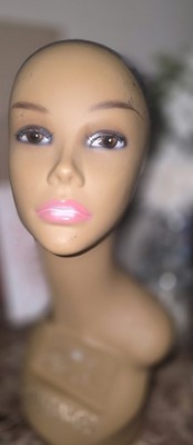 Shake-N-Go Wig Display Mannequin Head Bust Display, Female, Brown