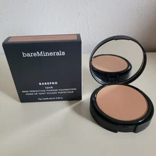 bareMinerals Barepro 16Hr Skin Perfecting Powder Foundation Medium 32 Cool Vegan