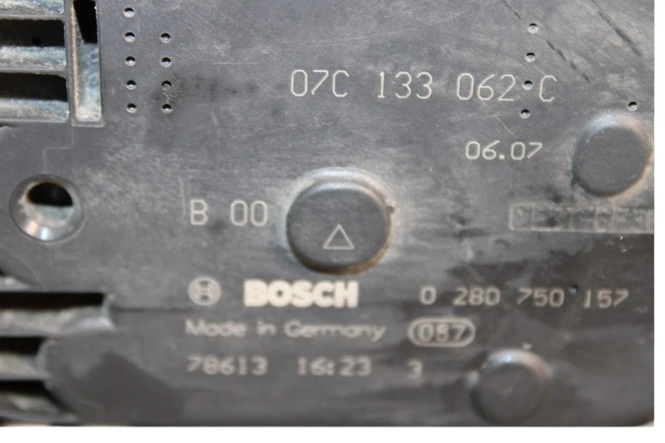 Cuerpo del acelerador de admisión de aire Bentley Continental 03-12 07C133062C OEM Foto 4 de 4