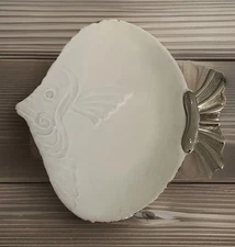 Sanibel By Mud Pie Fish Plate, White Glazed Terracotta Plate W/Silver