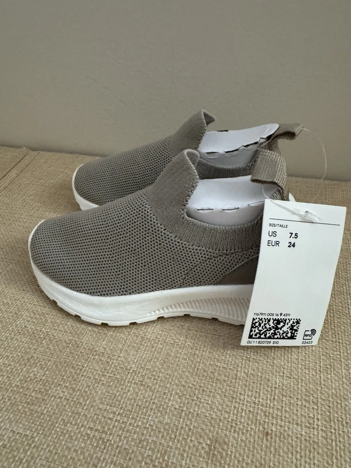 Zapatillas H&M para niños pequeños 7,5 beige/gris Foto 2 de 4