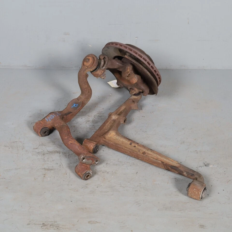 1992-1995 Volkswagen Eurovan Left Front Spindle Control Arm 701407257C OEM Used - Image 4 of 4