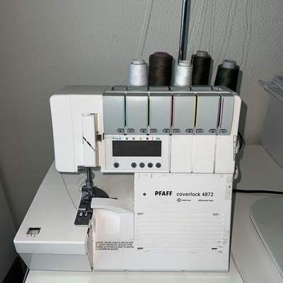 Pfaff Coverlock 4872 Sewing Machine