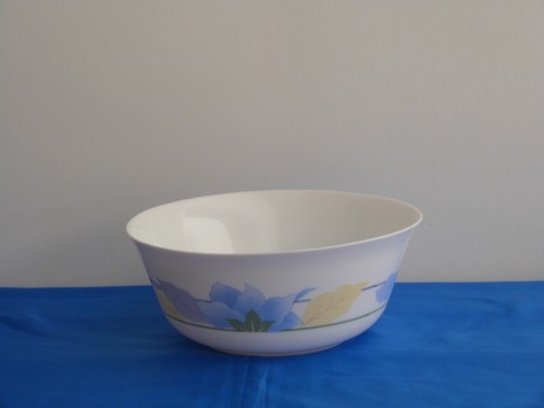 Saladier Arcopal Vintage Motif Iris Bleus — Ancien, En Très Bon état, Décoration Ou Usage