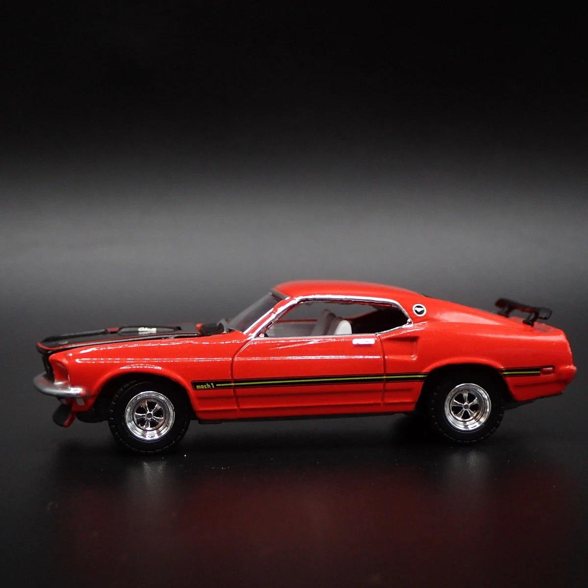 1969 69 FORD MUSTANG MACH 1 FASTBACK RARE 1 64 SCALE DIORAMA DIECAST MODEL CAR