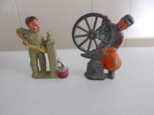 Barclay Manoil Diecast Toy Metal Soldiers Wainwright and Gas Station Attendant