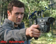 JASON O'MARA.. Terra Nova - SIGNED