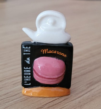 Fève - L'heure du thé - Macarons   ......    (Ref. 1203)