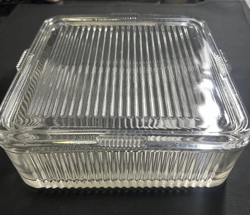 Vintage 1940 Federal Glass Refrigerator Box 8.5”  And Lid. No Cracks No Chips