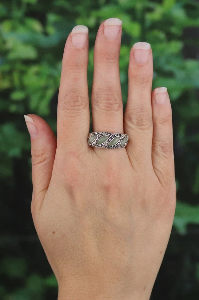 Sterling Silver Jade & Marcasite Band Ring Vintage Avon Size 10 - Image 2 of 4