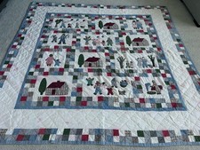 Vtg Handmade Queen Quilt Colonial color bleeding