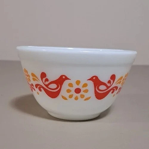 Pyrex Vintage 401 Friendship Birds 1 1/2 Quart Mixing Serving Bowl