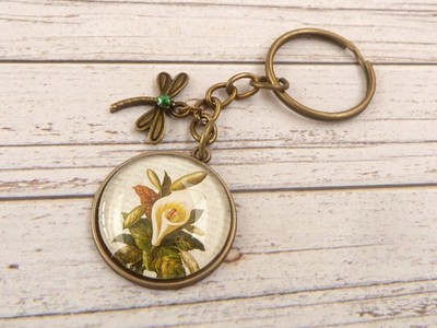 Edler Schlüsselanhänger mit Calla Motiv bronzefarben Geschenkidee für sie