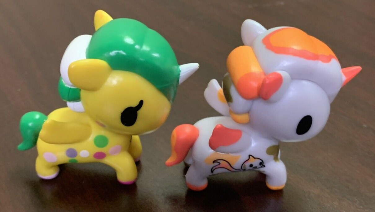 Tokidoki Unicorno Hikari 2-inch vinyl figurine set Neon Star Lila and Goldfish