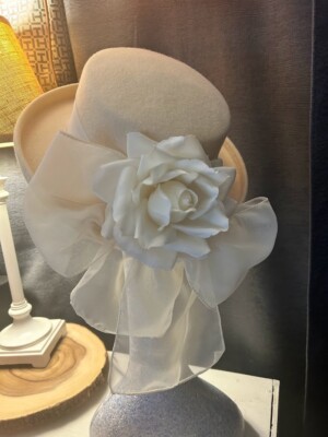 Vintage Delisa  Hat Off White - Beige Felt Fashion Wedding