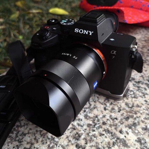 New Black Metal Lens Hood for Sony RX1 RX1R RX1RII FE 55mm F1.8 FE35mm 2.8 Lens - Picture 6 of 12