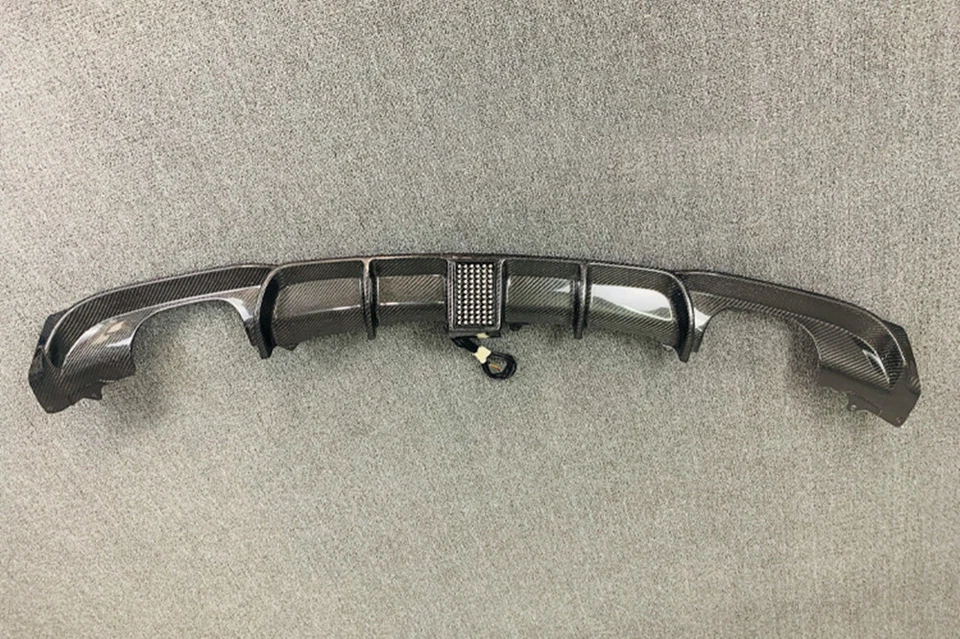 For BMW F30 320i 325i 328i 335i M Sport Rear Tail Diffuser Body Kit Carbon Fiber - Image 4 of 4
